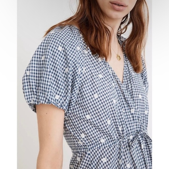 NWT Madewell Embroidered Gingham Dot Faux-Wrap
Tie-Waist Midi Dress Navy - Picture 2 of 12